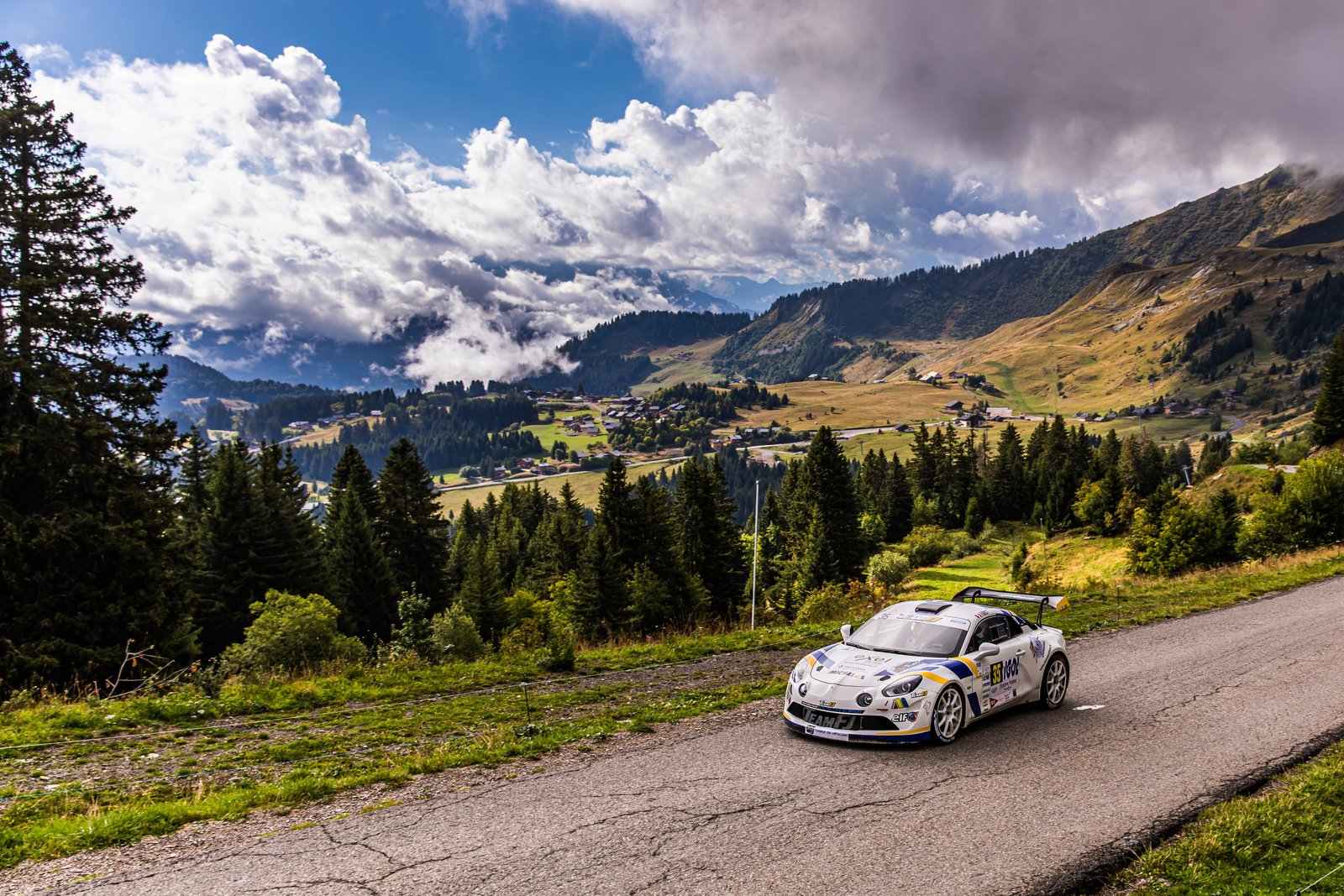 A110 Rally Mont Blanc comm2 3